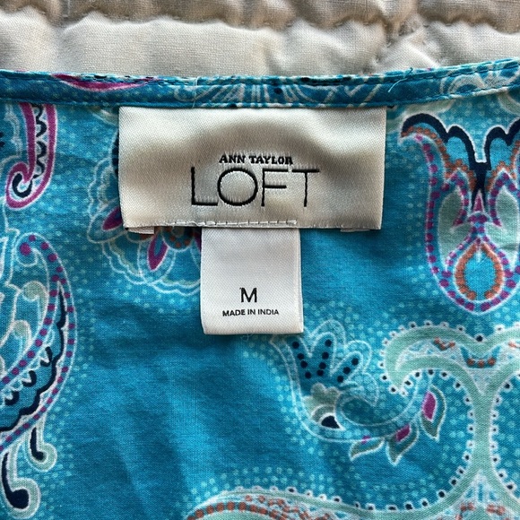 Boho Style, Shirt Size M Ann Taylor “Loft”, Blue  Paisley - Picture 6 of 9